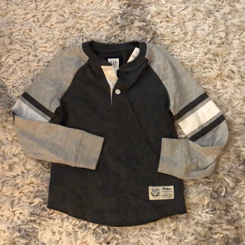 NWT: Button Tee